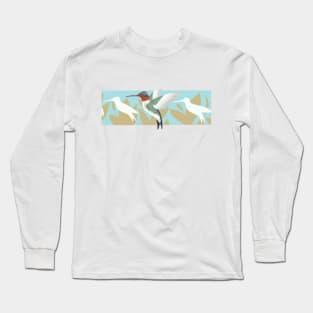 Humming bird flying Long Sleeve T-Shirt